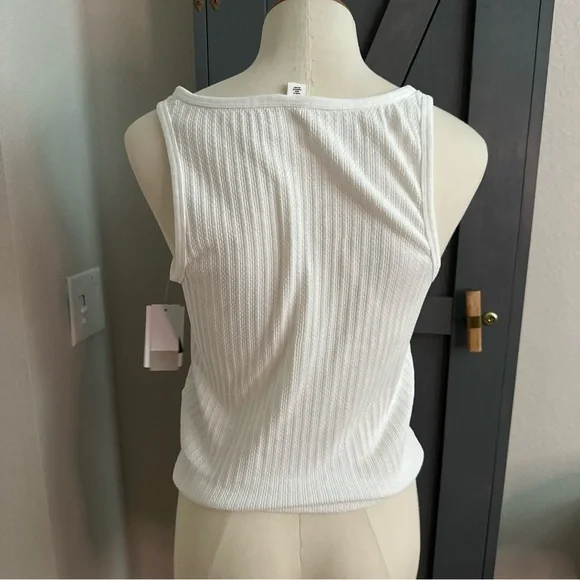 NEW Nordstrom BP White Ribbed Buttoned Tank Top. Size Large - Picture 4 of 5